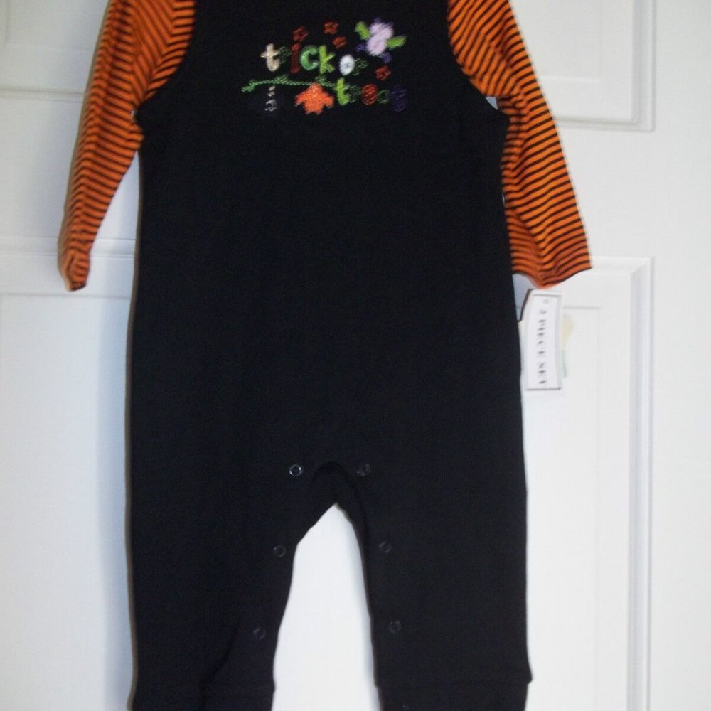 NURSERY RHYME  HALLOWEEN 2 PIECE OUTFIT ORANGE STRIPED ONSIE & BLACK OVERALLS